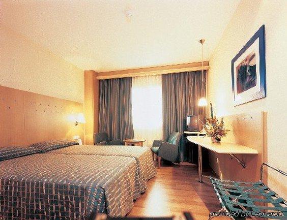 Hotel City Express Santander Parayas חדר תמונה